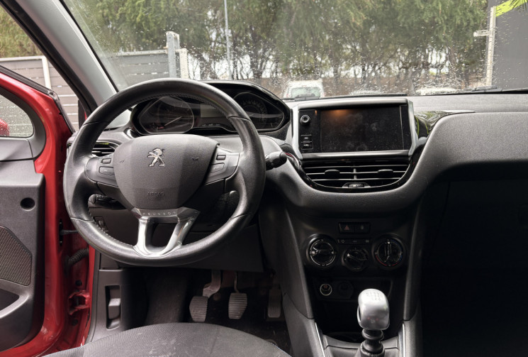 Peugeot 208 1.2 THP 110cv