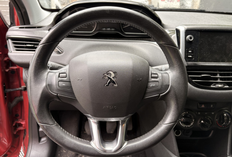 Peugeot 208 1.2 THP 110cv