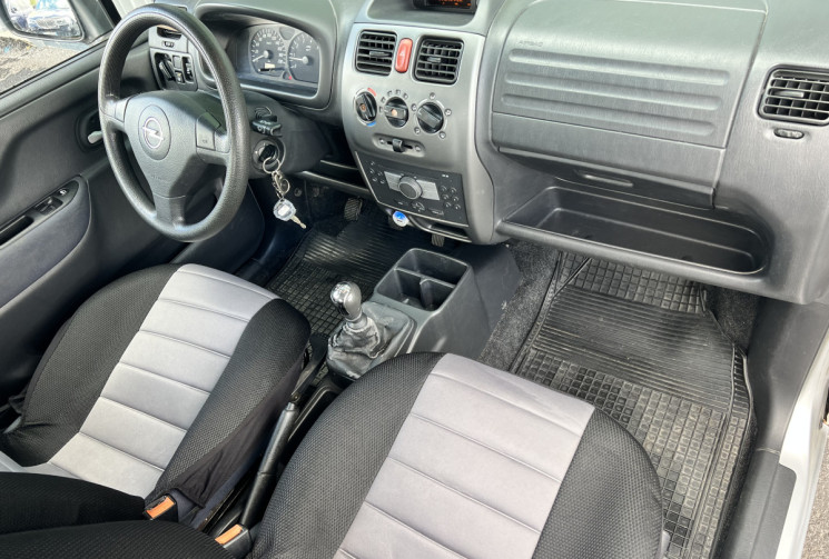 Opel AGILA 1.2 i Twinport 80cv / CLIM