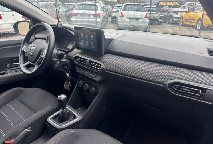 Dacia Sandero 1.0 tce 100 cv GPL / ESSENCE / SUIVI DACIA / REVISEE /GARANTIE