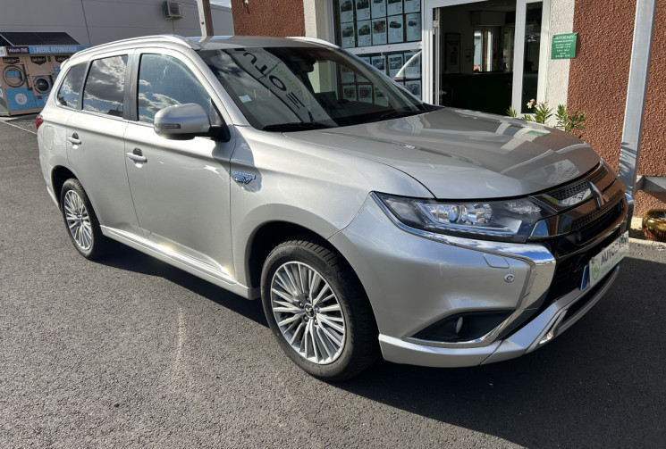 Mitsubishi OUTLANDER Intense Twin Motors 2.4 Hybride PHEV 224 cv 4 WD