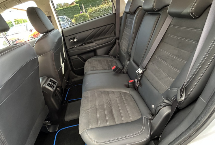 Mitsubishi OUTLANDER Intense Twin Motors 2.4 Hybride PHEV 224 cv 4 WD