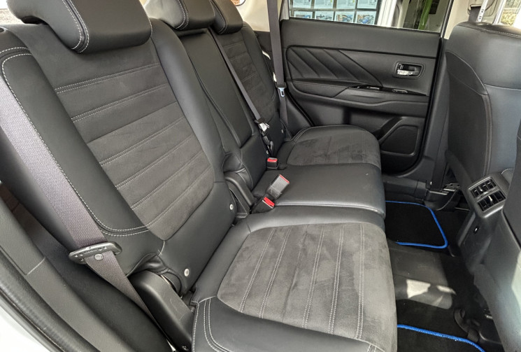 Mitsubishi OUTLANDER Intense Twin Motors 2.4 Hybride PHEV 224 cv 4 WD