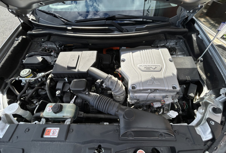 Mitsubishi OUTLANDER Intense Twin Motors 2.4 Hybride PHEV 224 cv 4 WD