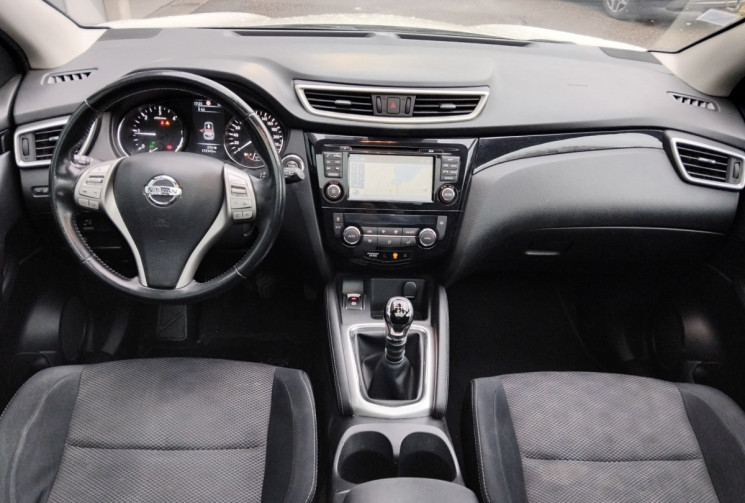 Nissan Qashqai  II 1.5 dCi  110 cv - Toit Panoramique - Suivi
