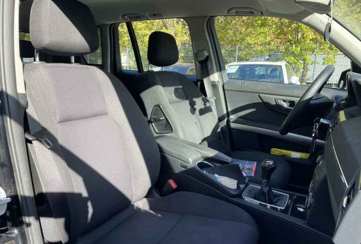 Mercedes CLASSE GLK 200 CDI BE 143 ch-Pack innovation-Sièges Chauffants-Attelage-Garantie 6 Mois 