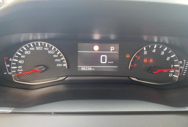 Peugeot 208 1.2 PureTech EAT8 100 CH Active DISTRI OK / 66300 KMS