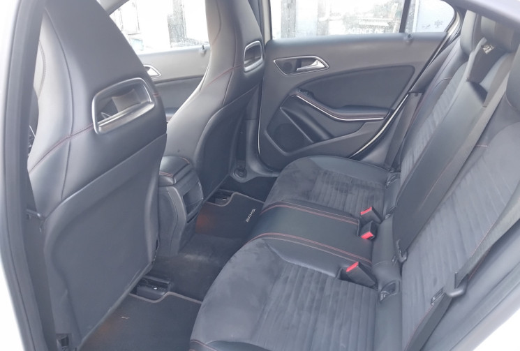 Mercedes Classe A  180 1.6 7G-DCT Fascination - Suivi 