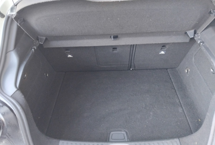 Mercedes Classe A  180 1.6 7G-DCT Fascination - Suivi 