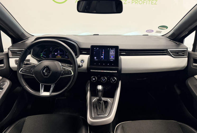 Renault CLIO V 1.6 E-TECH 140 HEV Intens - caméra 360 - Carplay - Attelage - Suivie Renault