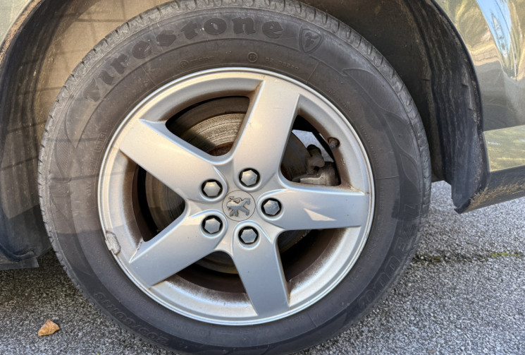Peugeot 407 1.6 HDi 110 ch Premium Pack Limited / Propriétaire actuel depuis 2008 / Distri neuve