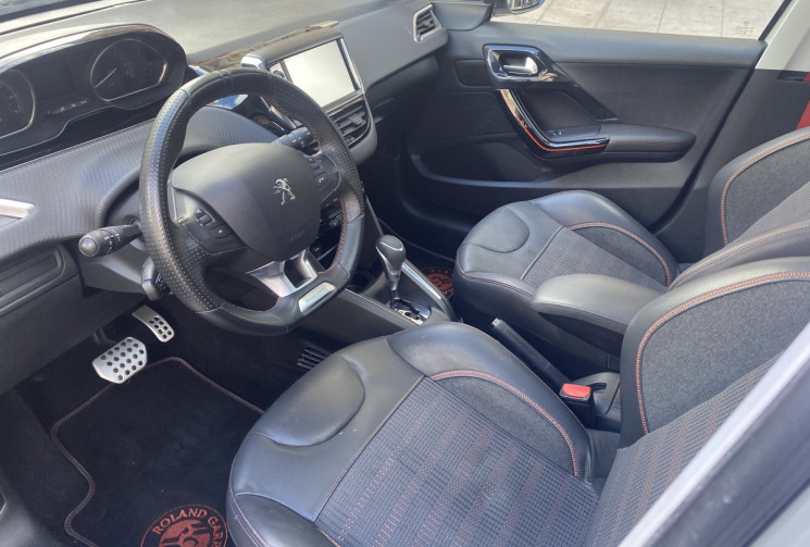 Peugeot 208 1.2 110 CH ROLAND GARROS BOITE AUTO 86400 KMS