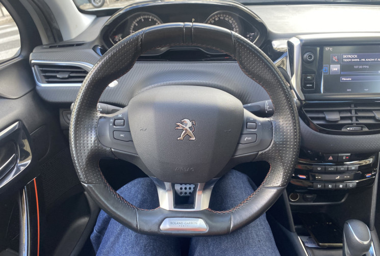 Peugeot 208 1.2 110 CH ROLAND GARROS BOITE AUTO 86400 KMS