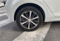 Peugeot 208 1.2 110 CH ROLAND GARROS BOITE AUTO 86400 KMS