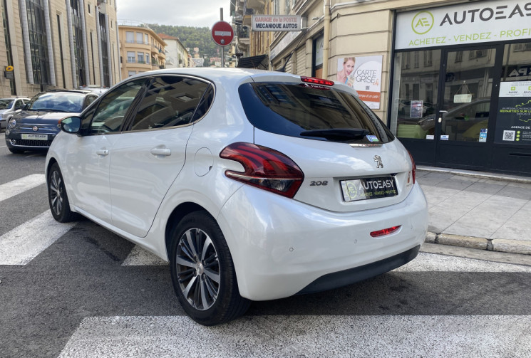 Peugeot 208 1.2 110 CH ROLAND GARROS BOITE AUTO 86400 KMS