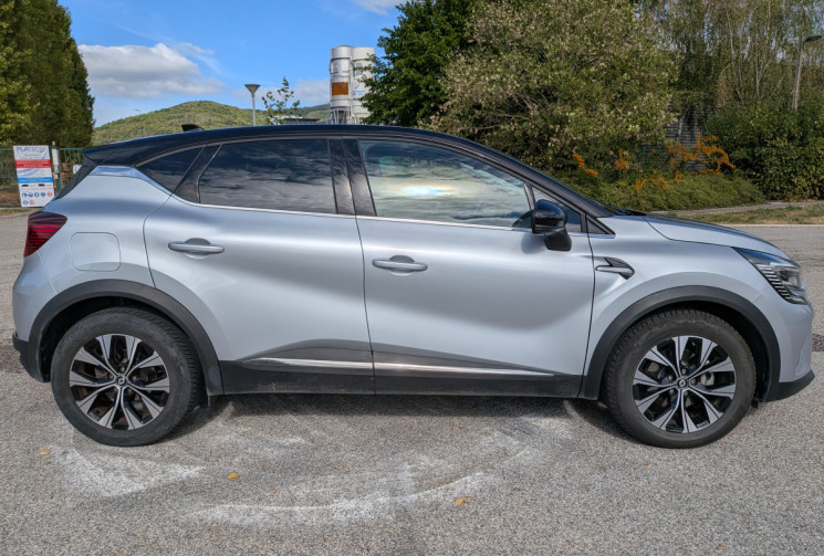 Renault Captur 1.6 E-TECH FULL HYBRID 145 TECHNO