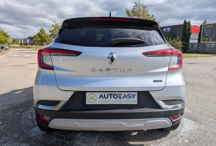 Renault Captur 1.6 E-TECH FULL HYBRID 145 TECHNO