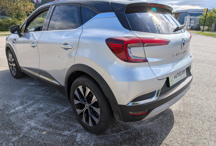Renault Captur 1.6 E-TECH FULL HYBRID 145 TECHNO