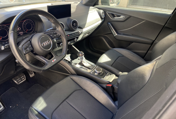 Audi Q2  35 TFSI S-Line plus 150 ch S-tronic Virtual cockpit/  Toit Ouvrant 75000 KMS