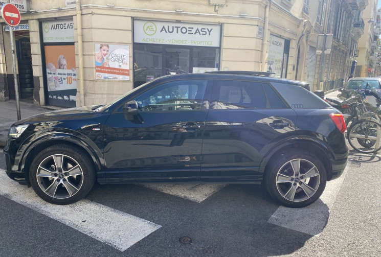 Audi Q2  35 TFSI S-Line plus 150 ch S-tronic Virtual cockpit/  Toit Ouvrant 75000 KMS