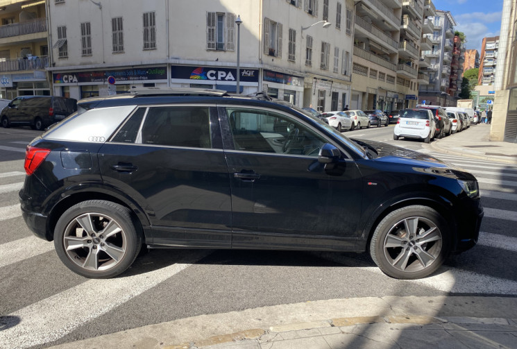 Audi Q2  35 TFSI S-Line plus 150 ch S-tronic Virtual cockpit/  Toit Ouvrant 75000 KMS