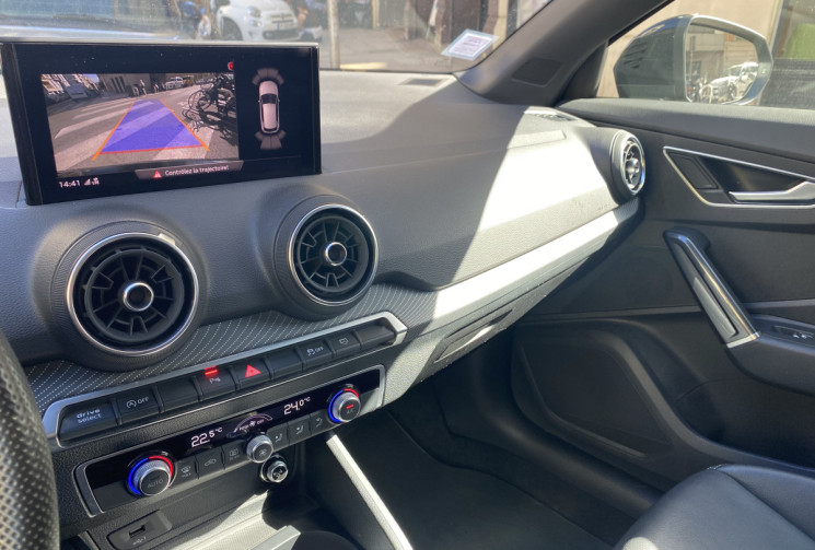 Audi Q2  35 TFSI S-Line plus 150 ch S-tronic Virtual cockpit/  Toit Ouvrant 75000 KMS