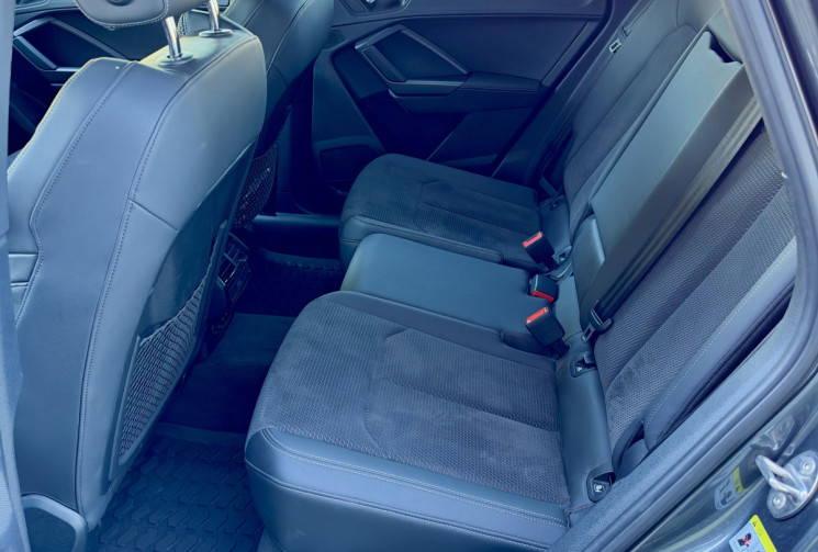 Audi Q3 S Line 35 TFSI Stronic 150cv /Super état/ Suivi Audi / Black pack/19’/Caméra/CarPlay/ Sline 