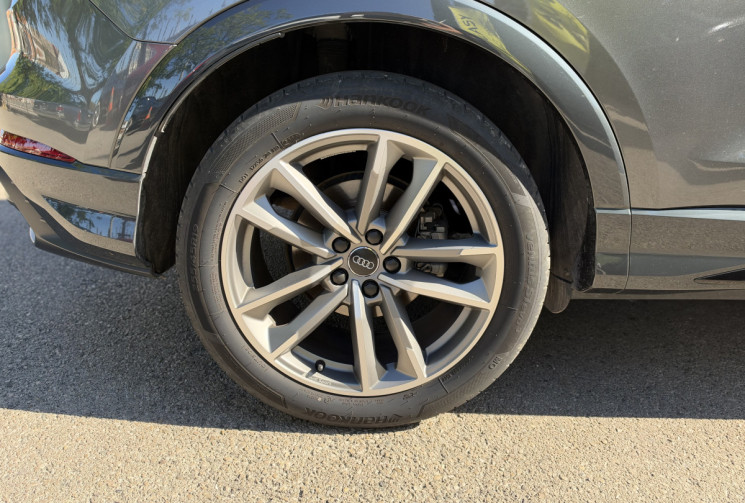 Audi Q3 S Line 35 TFSI Stronic 150cv /Super état/ Suivi Audi / Black pack/19’/Caméra/CarPlay/ Sline 