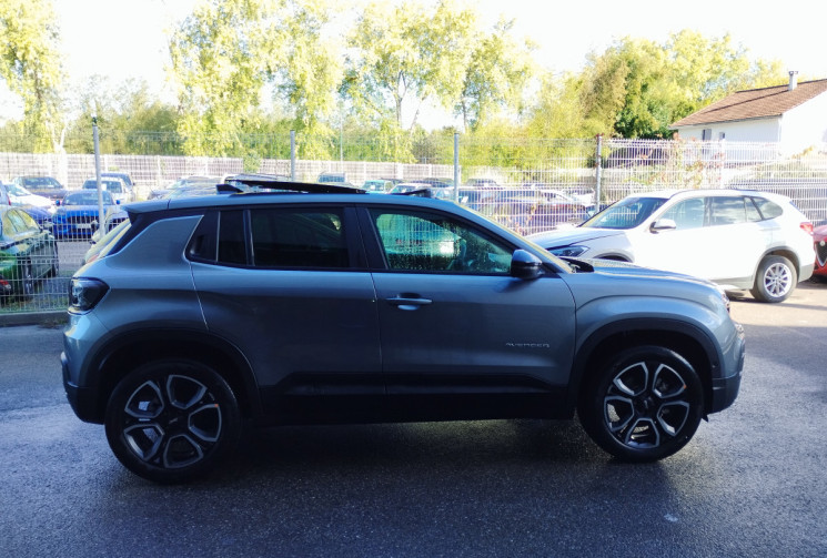 Jeep Avenger 1.2 Turbo T3 110 MHEV BVR6 Summit + toit ouvrant *NEUF 2026