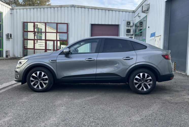 Renault Arkana business