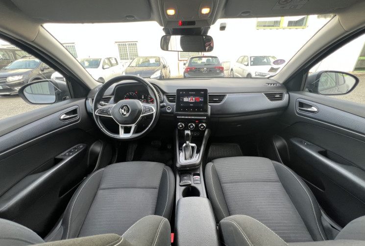 Renault Arkana business