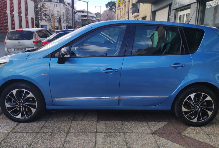 Renault Scénic  III Phase 2 BOSE 1.2 TCe 16V S&S 132 cv