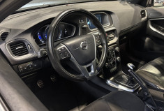 Volvo V40 D3 2.0 150cv R-DESIGN / SIEGES CUIR-ALCANTARA / RADARS AR / FEUX LED 