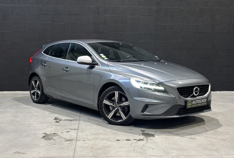 Volvo V40 D3 2.0 150cv R-DESIGN / SIEGES CUIR-ALCANTARA / RADARS AR / FEUX LED 