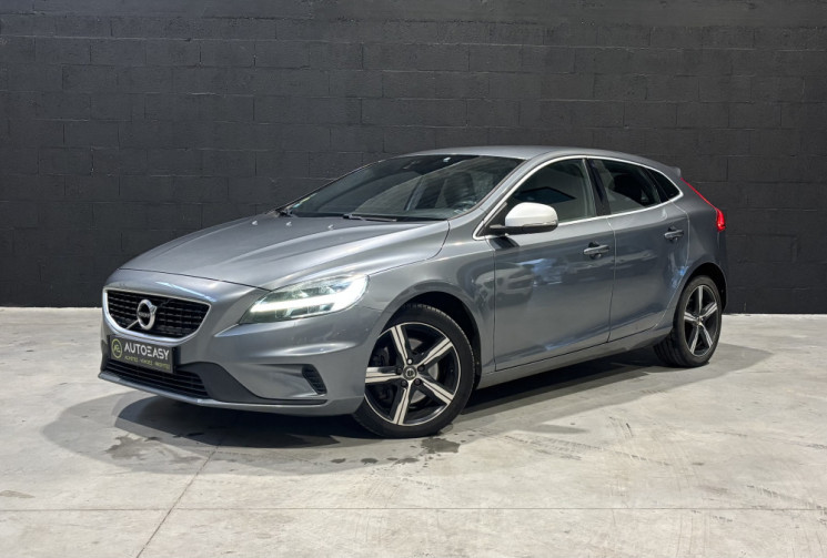 Volvo V40 D3 2.0 150cv R-DESIGN / SIEGES CUIR-ALCANTARA / RADARS AR / FEUX LED 