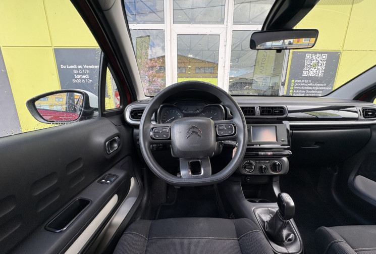 Citroën C3 III Phase 2 1.2 VTi PureTech 12V 83 cv // Première main// Faible Kilométrage