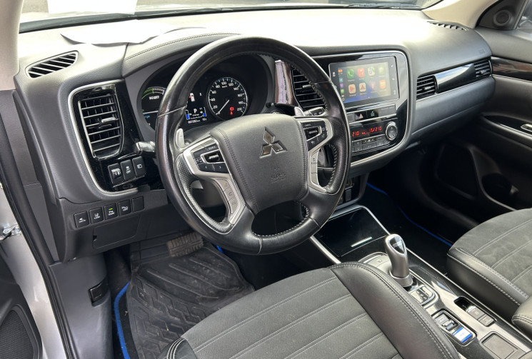 Mitsubishi OUTLANDER Intense Twin Motors 2.4 Hybride PHEV 224 cv 4 WD