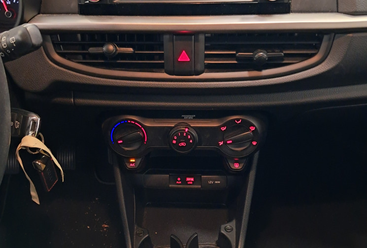 Kia Picanto  1.0 67 Urban Edition - CLIM CAMERA CARPLAY  - Suivi KIA - 