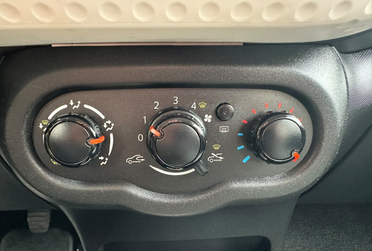 Renault Twingo  III Phase 2 1.0 SCe 12V S&S 65 CV * LIFE * IDEAL JEUNE PERMIS * CT VIERGE 