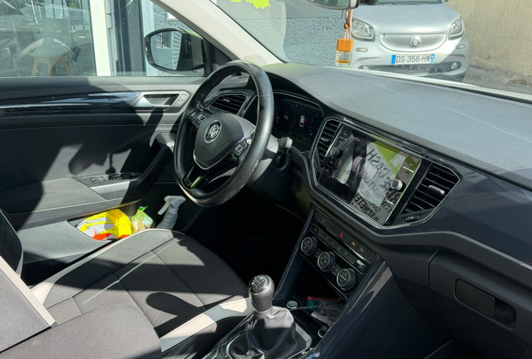 Volkswagen T-Roc 1.5 TSI 150 Carat / SUIVI OK / REVISEE / GARANTIE