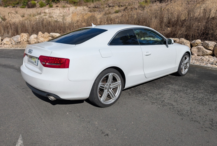 Audi A5 v6 3.0 tdi quattro 240 cv bva ambition luxe / origine france