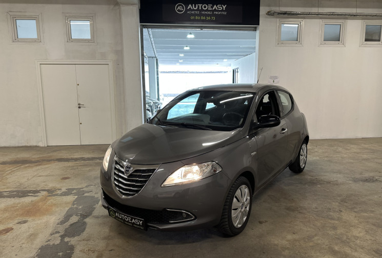 Lancia YPSILON 1.2 Gold 69 /Distribution neuve/KM vérifié/Clim/Régulateur/Idéal Jeune permis
