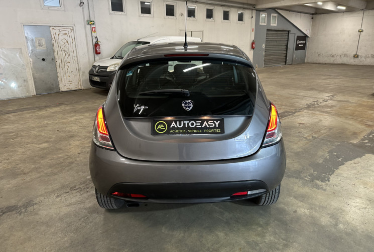 Lancia YPSILON 1.2 Gold 69 /Distribution neuve/KM vérifié/Clim/Régulateur/Idéal Jeune permis