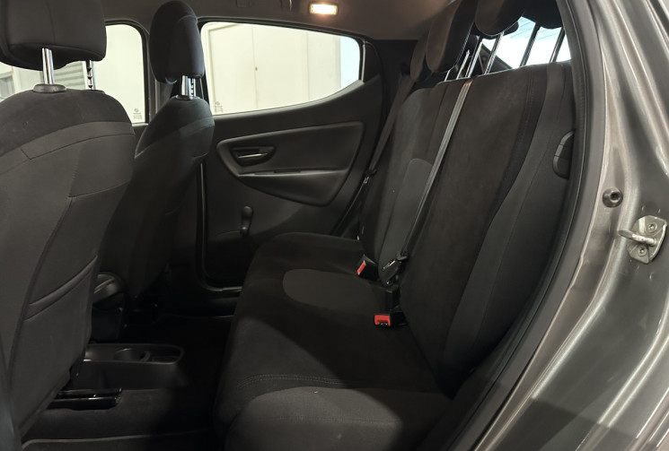 Lancia YPSILON 1.2 Gold 69 /Distribution neuve/KM vérifié/Clim/Régulateur/Idéal Jeune permis