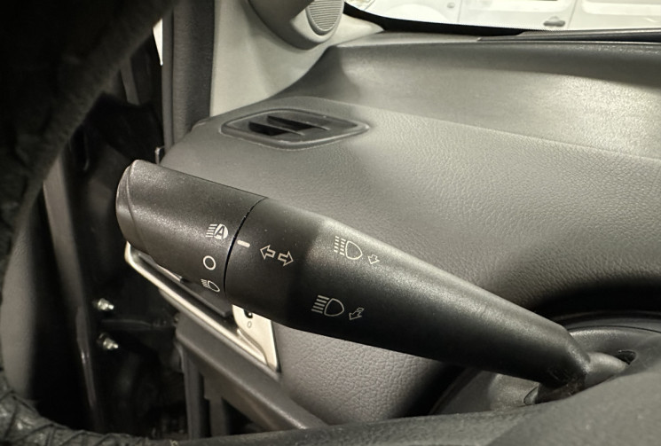 Lancia YPSILON 1.2 Gold 69 /Distribution neuve/KM vérifié/Clim/Régulateur/Idéal Jeune permis