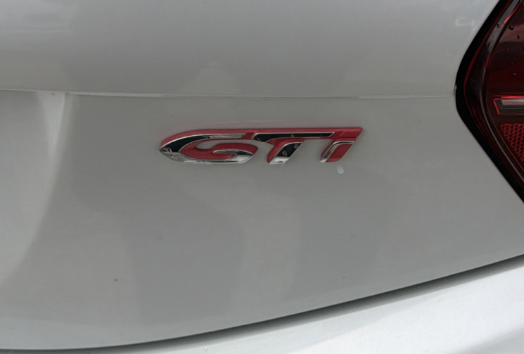 Peugeot 208 1.6 thp 208 GTI by Peugeot Sport - Suivi entretien complet