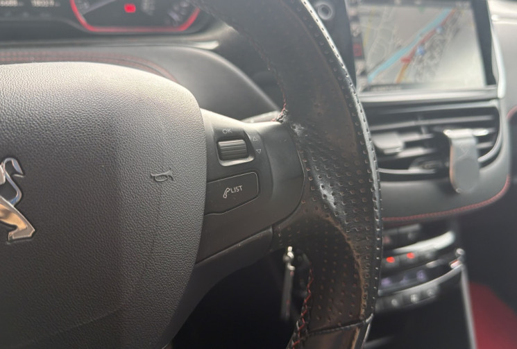 Peugeot 208 1.6 thp 208 GTI by Peugeot Sport - Suivi entretien complet