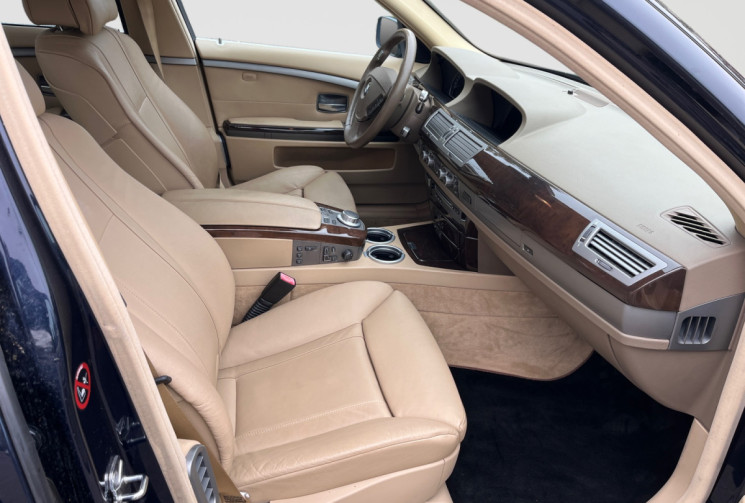 BMW SERIE 7 730 D PREMIERE MAIN
