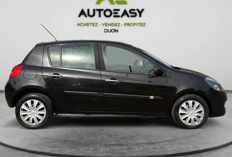Renault Clio 1.2 16v 75ch