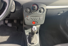 Renault Clio 1.2 16v 75ch